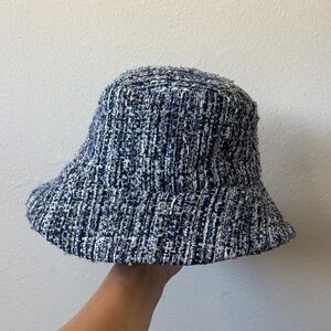 Rosaé Paris le oberkampf bucket hat in blue tweed / Bouclé